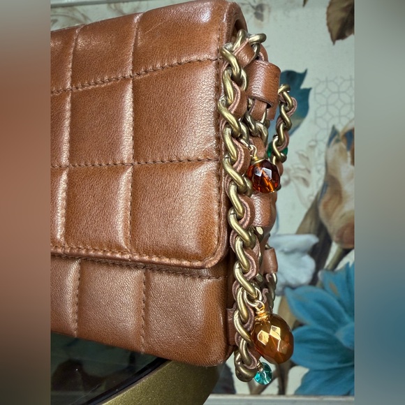 Chanel Chocolate Bar Beaded Chain Flap Bag - Picture 7 of 14